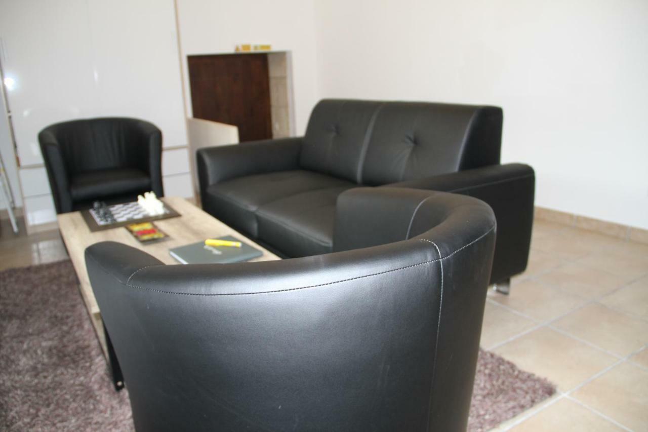 Alba Cottage Bitry  المظهر الخارجي الصورة